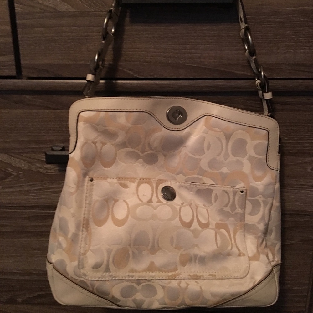 Coach bag - medium sized